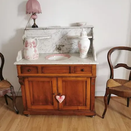 Willa Les De Louisette 1886 Ebreuil