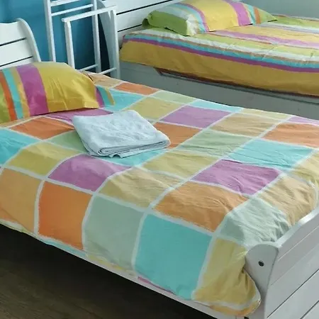 Les De Louisette 1886 Willa